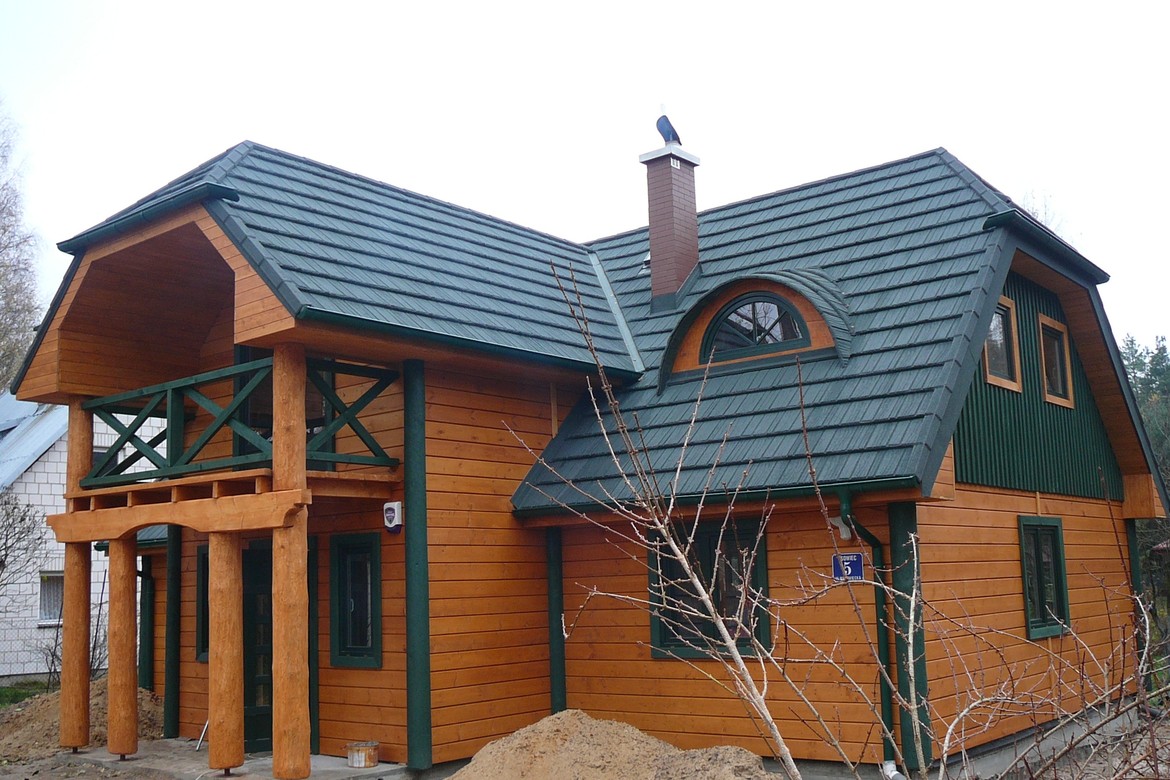 GERARD Shake Charcoal Wooden house references from Poland