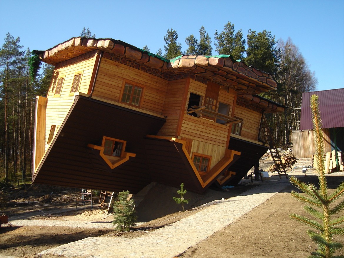 GERARD Shake Charcoal Wooden house references from Poland